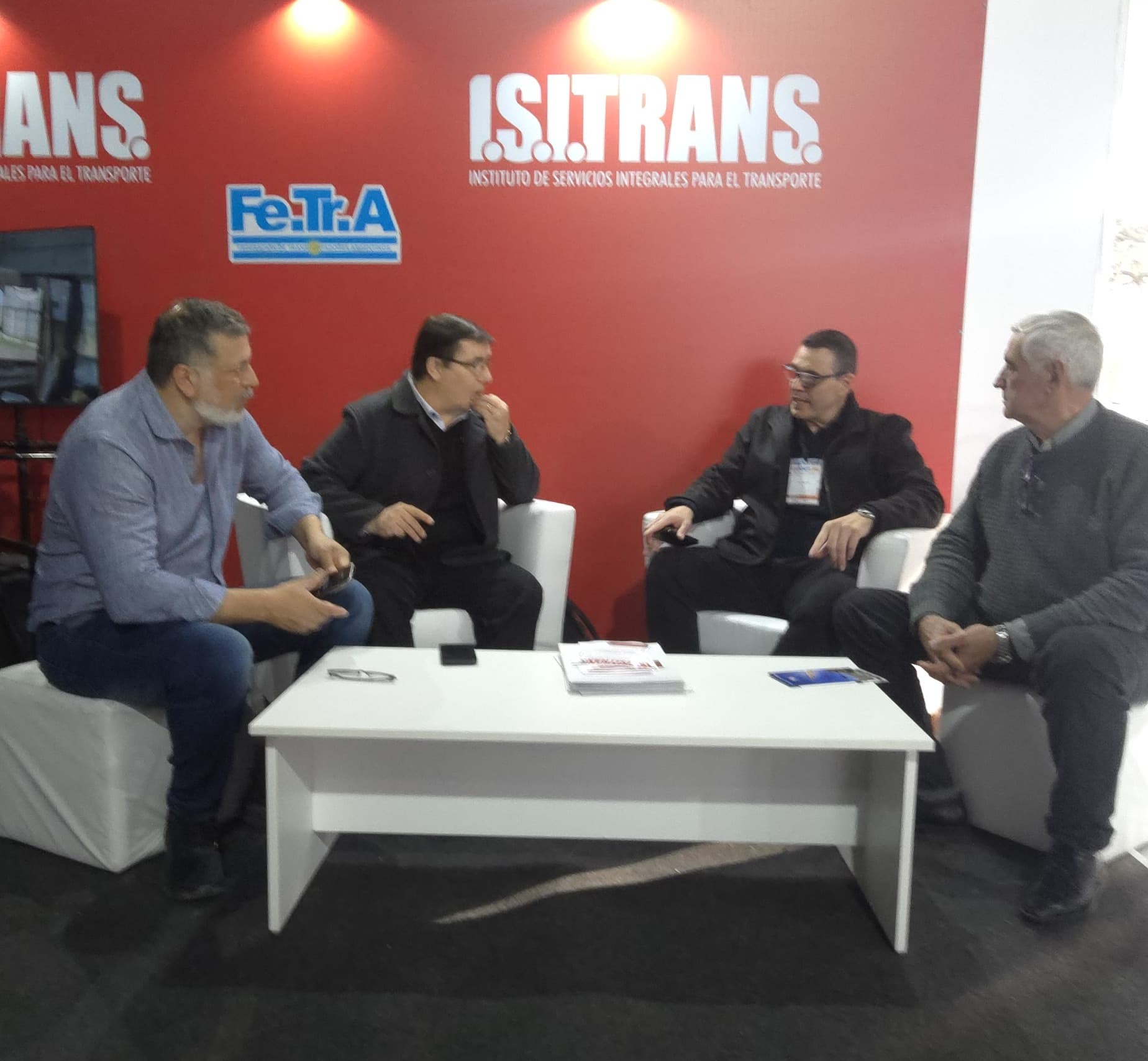 Dirigentes de Fe.Tr.A participan de EXPORTLOG junto a autoridades de transporte de la Provincia.